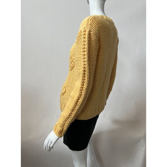 Yellow Large Stitch Knit Vintage Sweater size Medium - Picture 13 of 15